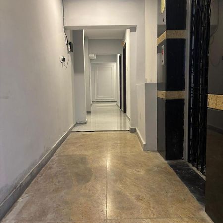 V Paradise Hotell Varanasi Eksteriør bilde
